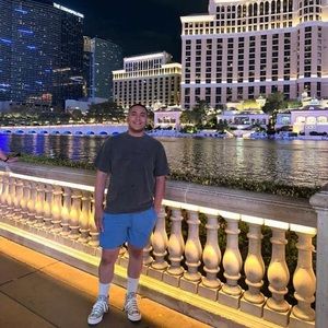 Meet your Posher, Jesús